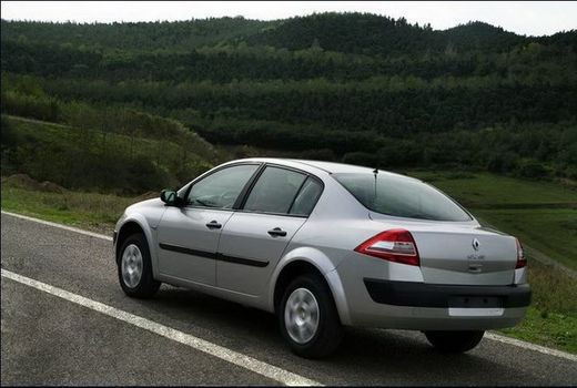 رنو در ایران ماندگار شد