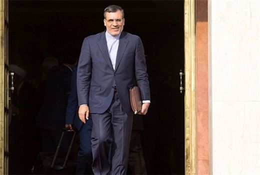 جابری انصاری به ژنو رفت

