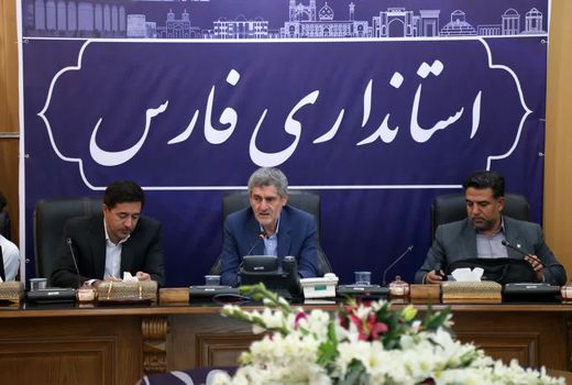 تغییر الگوی کشت در استان با جدیت بیشتری دنبال شود 