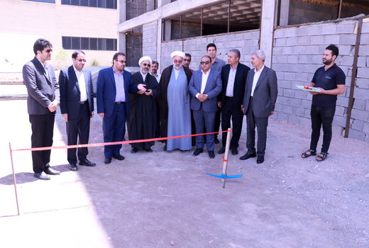 عملیات احداث پایانه صادراتی ماهیان زینتی در قزوین آغاز شد 