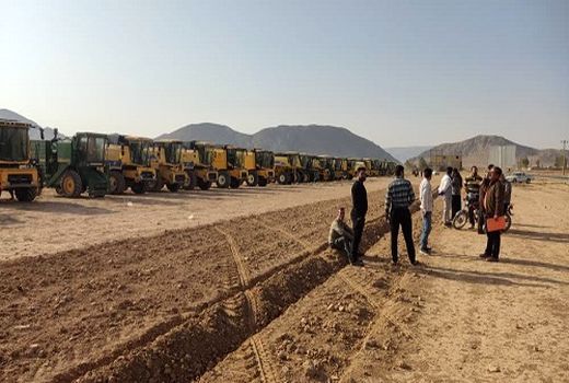 ۴۶۲ ماشین کشاورزی در خرامه پلاک گذاری شد