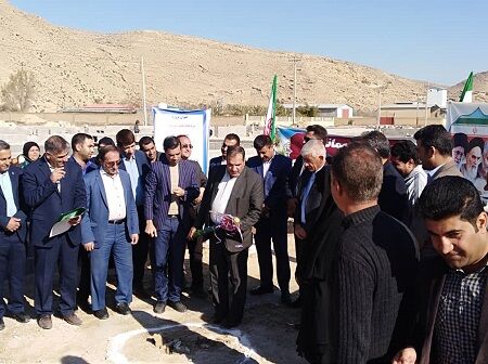 کلنگ زنی سردخانه ثابت دومداره در زرین دشت 