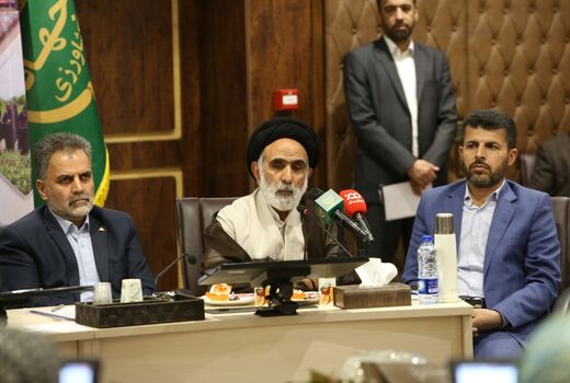 لزوم جامعه نگری در مساله زنان روستایی و خانواده های عشایری به عنوان نیاز امروز