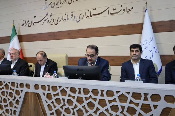 مطالبات باغداران و زارعان مراغه و عجب‌شیر در دیدار با وزیر جهاد کشاورزی بررسی شد