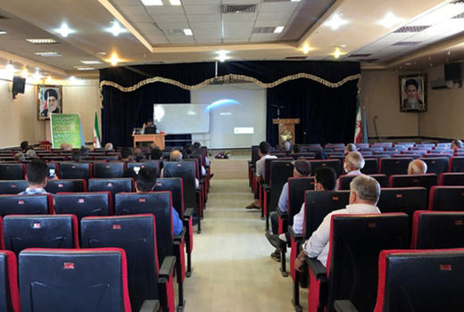 برگزاری کارگاه آموزشی آشنایی با آفات و بیماری های مهم باغات انگور در بناب