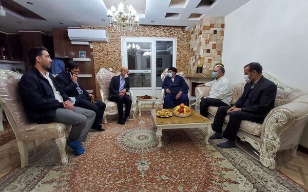 دیدار رئیس سازمان جهاد کشاورزی استان لرستان با جهادگر جانباز ۶۰ درصد جنگ تحمیلی