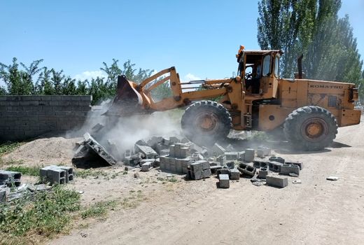 اجرای ۲۱ مورد حکم قضایی قلع و قمع بنا غیر مجاز در میاندوآب