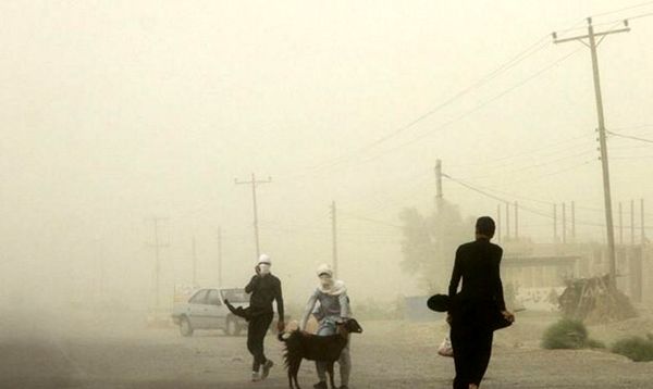 طوفان خاک در سیستان تا فردا ادامه دارد