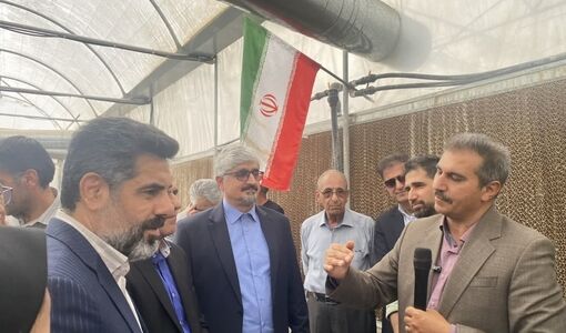 افتتاح گلخانه تابع اقلیم و طرح آبیاری نوین در شهرستان آباده