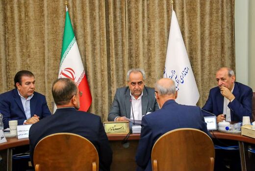 بررسی مشکلات دامداران و پیگیری تسهیلات بخش کشاورزی در دیدار مردمی استاندار آذربایجان شرقی