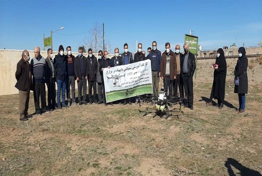 بهره‌برداران بخش کشاورزی شهرستان البرز سمپاشی مزارع با پهباد را آموزش دیدند