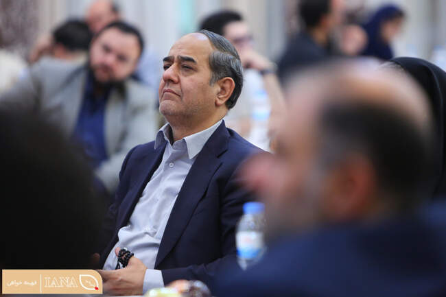 نشست صمیمی وزیر جهاد کشاورزی با خبرنگاران