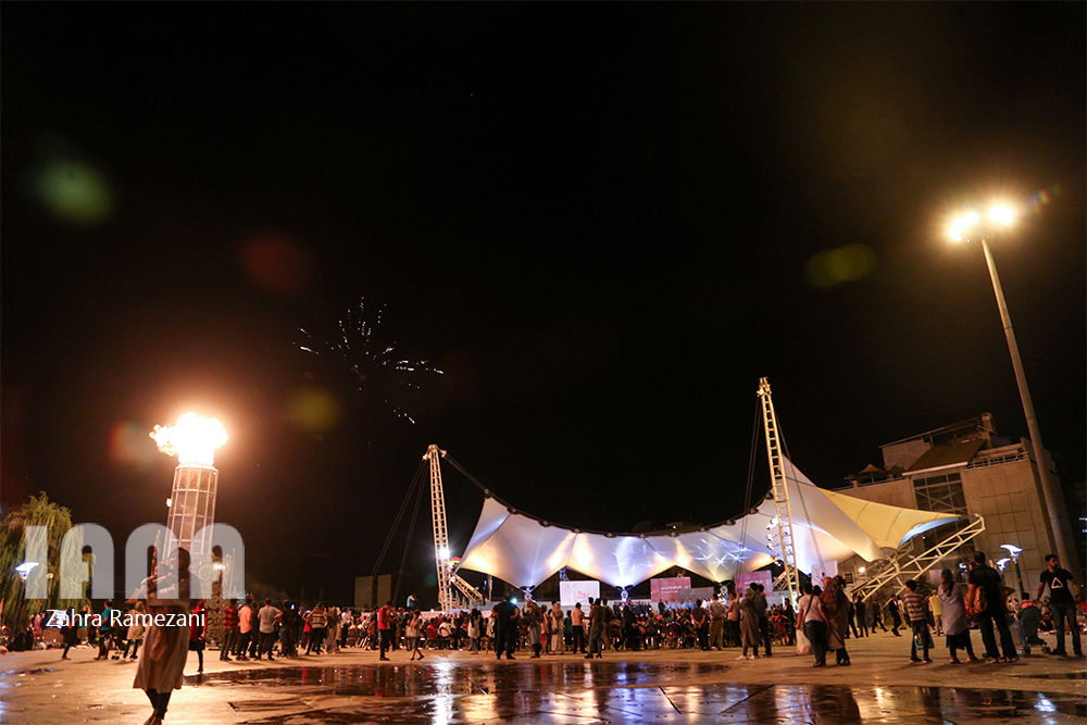  آبنمای موزیکال در شب عید غدیر