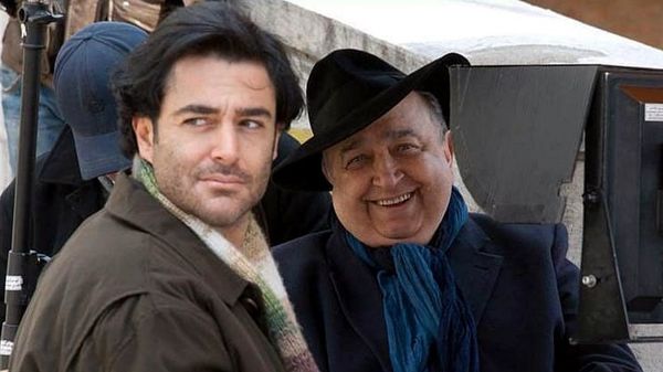 «دلم می‌خواد» را با کارگردان و بازیگرانش تماشا کنید