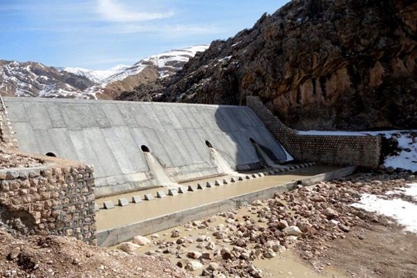 افتتاح 29 طرح‌ آبخیزداری در ۲۵۰ هزار هکتار از اراضی آذربایجان‌غربی