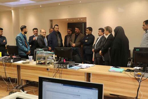 بازدید مدیرکل دفتر واگذاری و توسعه اراضی از سامانه جامع امور اراضی استان اصفهان 