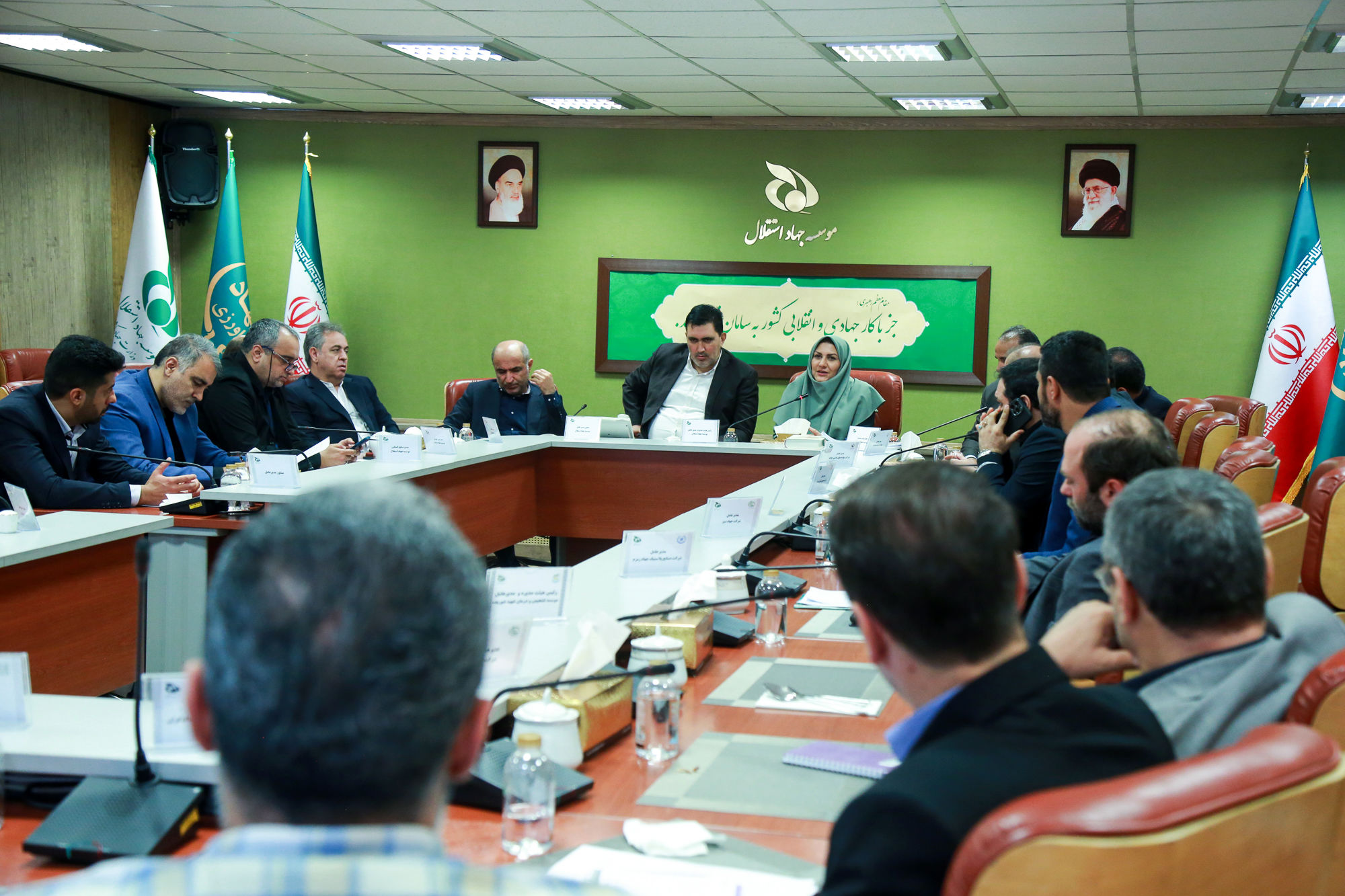  هشتمین جلسه شورای مدیران موسسه جهاد استقلال 