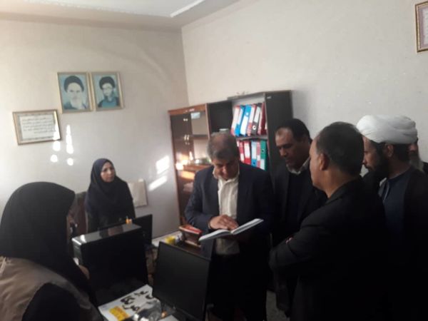بازدید رئیس سازمان جهاد کشاورزی استان کرمان از مرکز خدمات کشاورزی ماهان
