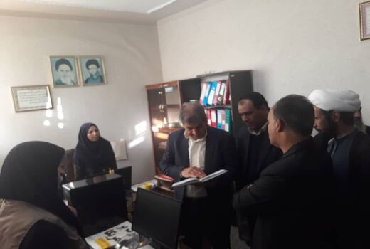 بازدید رئیس سازمان جهاد کشاورزی استان کرمان از مرکز خدمات کشاورزی ماهان