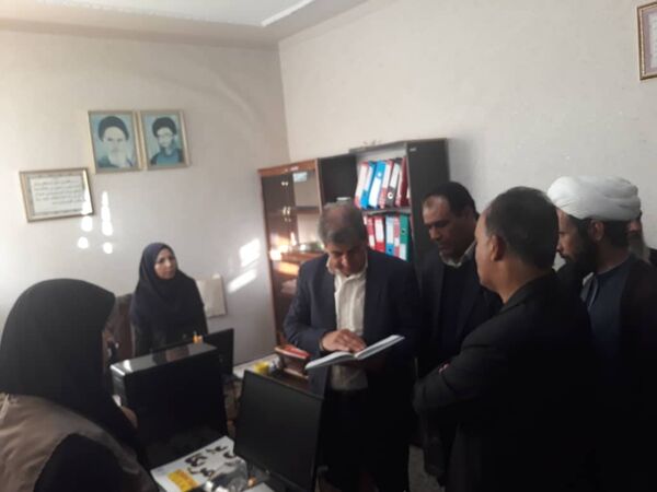 بازدید رئیس سازمان جهاد کشاورزی استان کرمان از مرکز خدمات کشاورزی ماهان