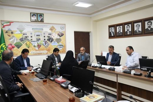 رئیس سازمان جهادکشاورزی استان آذربایجان شرقی به مشکلات 10 نفر رسیدگی کرد