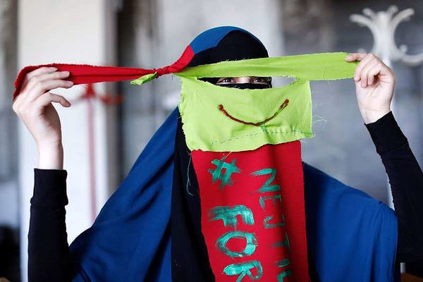 امتناع مسلمانان از اجرای قانون منع روبنده در دانمارک
