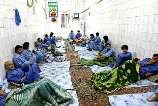 نیروی انتظامی با کمپ‌های غیرمجاز برخورد کند