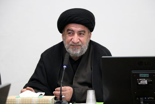 اقامه نماز به معنای برافراشتن نماز است