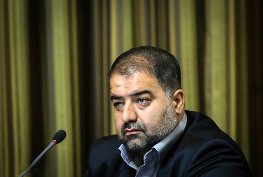 شهرداری اماکن ورزشی بیشتری در اختیار بانوان قرار دهد