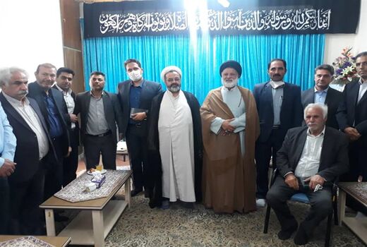 کارکنان جهاد کشاورزی شهرستان دامغان با امام جمعه دیدار کردند