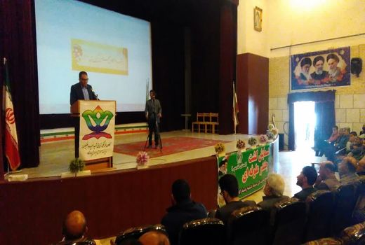 اولین همایش کشت چغندر علوفه ای در پاسارگاد برگزار شد