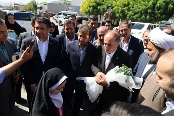 وزیر جهاد کشاورزی وارد بناب شد