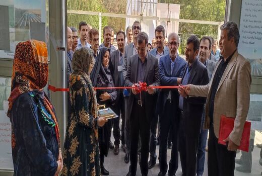 گشایش نمایشگاه توانمندی و ظرفیت‌های تولیدات زنان روستایی و عشایری در دانشگاه تبریز