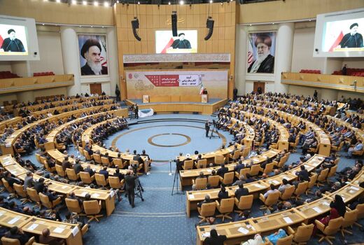 تجلیل از 171 کشاورز پیشرو در مراسم آغاز سال زراعی 1401-1402