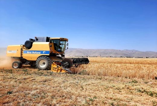 اقلید، ایستگاه نهایی برداشت گندم در فارس