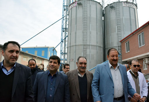 بازدید معاون امور باغبانی وزارت جهادکشاورزی از بزرگترین کارخانه تولیدکننده خوراک دام و طیور در شمالغرب کشور