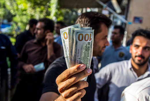 سقوط «ریال» دلیل هجوم عراقی‌ها به مریوان است