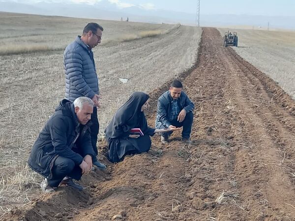 اجرای دو پایگاه نوآوری برای اولین بار در شهرستان ورزقان