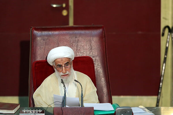 می‌خواهند هزینه ناکارآمدی دستگاه‌ها را پای رهبری بنویسند