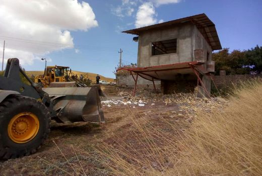 تخریب دوازده مورد ساخت و ساز غیر مجاز در اراضی کشاورزی شهرستان قزوین