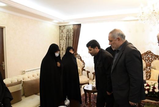 ابراز همدردی رئیس سازمان جهادکشاورزی آذربایجان شرقی با خانواده جهادگر بسیجی شهید مدافع امنیت و حجاب و عفاف