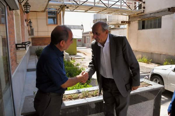 ایجاد زنجیره ارزش و تولید متنوع رمز توسعه صنایع لبنی و کشاورزی است