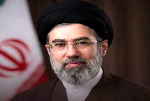 آیت الله سید مجتبی حسینی خامنه‌ای سومین رهبر جمهوری اسلامی ایران شد