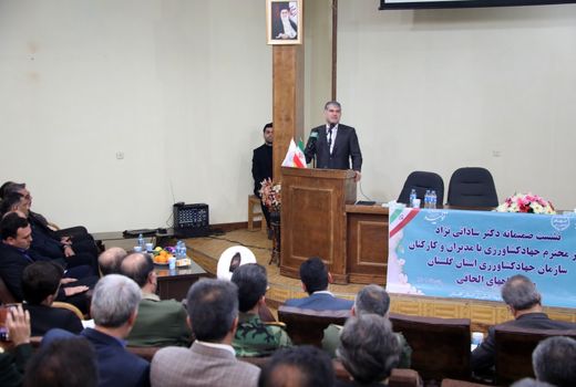 طرح الگوی کشت با ابزار کشاورزی قراردادی در کشور اجرا می شود