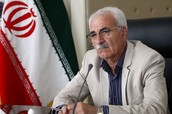 زارعین استان از خرید بذر گندم از مراکز بوجاری غلات خودداری کنند