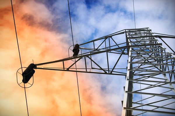 تمدید تنفس سه ماهه قراردادهای صنعت برق