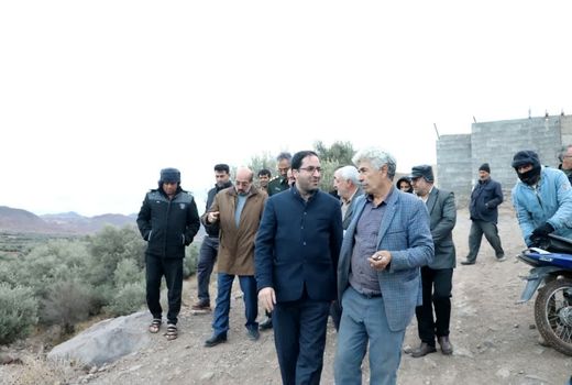 بازدید رییس سازمان امور اراضی کشور از باغ‌های سنتی طارم سفلی
