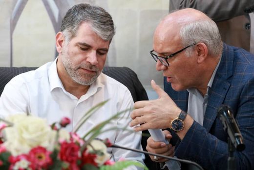 دیدار چهره به چهره وزیر جهاد کشاورزی با کشاورزان شهرستان دلیجان