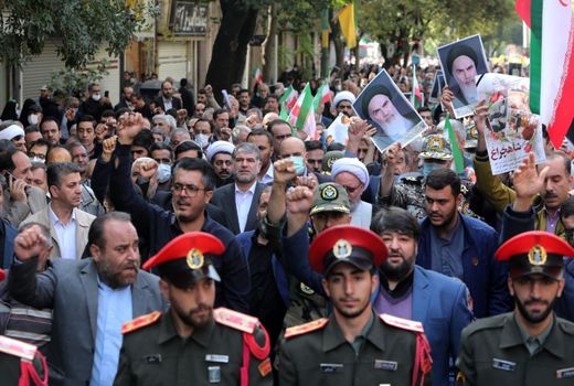 حضور  وزیر جهاد کشاورزی در راهپیمایی به منظور محکومیت جنایت تروریستی در حرم مطهر شاهچراغ (ع)