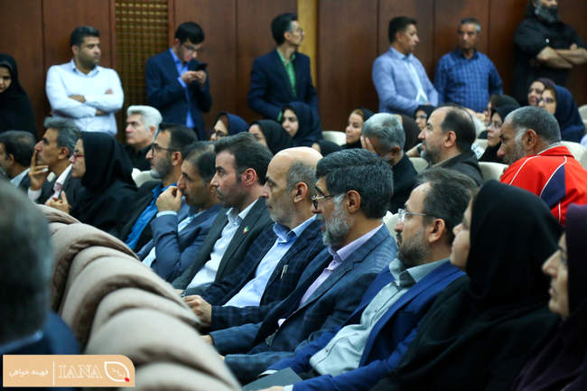 نشست صمیمانه دکتر علی تیموری معاون توسعه مدیریت و منابع وزارت جهاد کشاورزی و مدیران ارشد این معاونت با کارکنان وزارتخانه